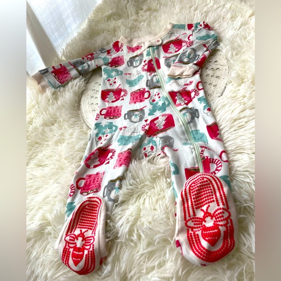 Burt’s Bees Christmas Cocoa Sleeper - Picture 2 of 4